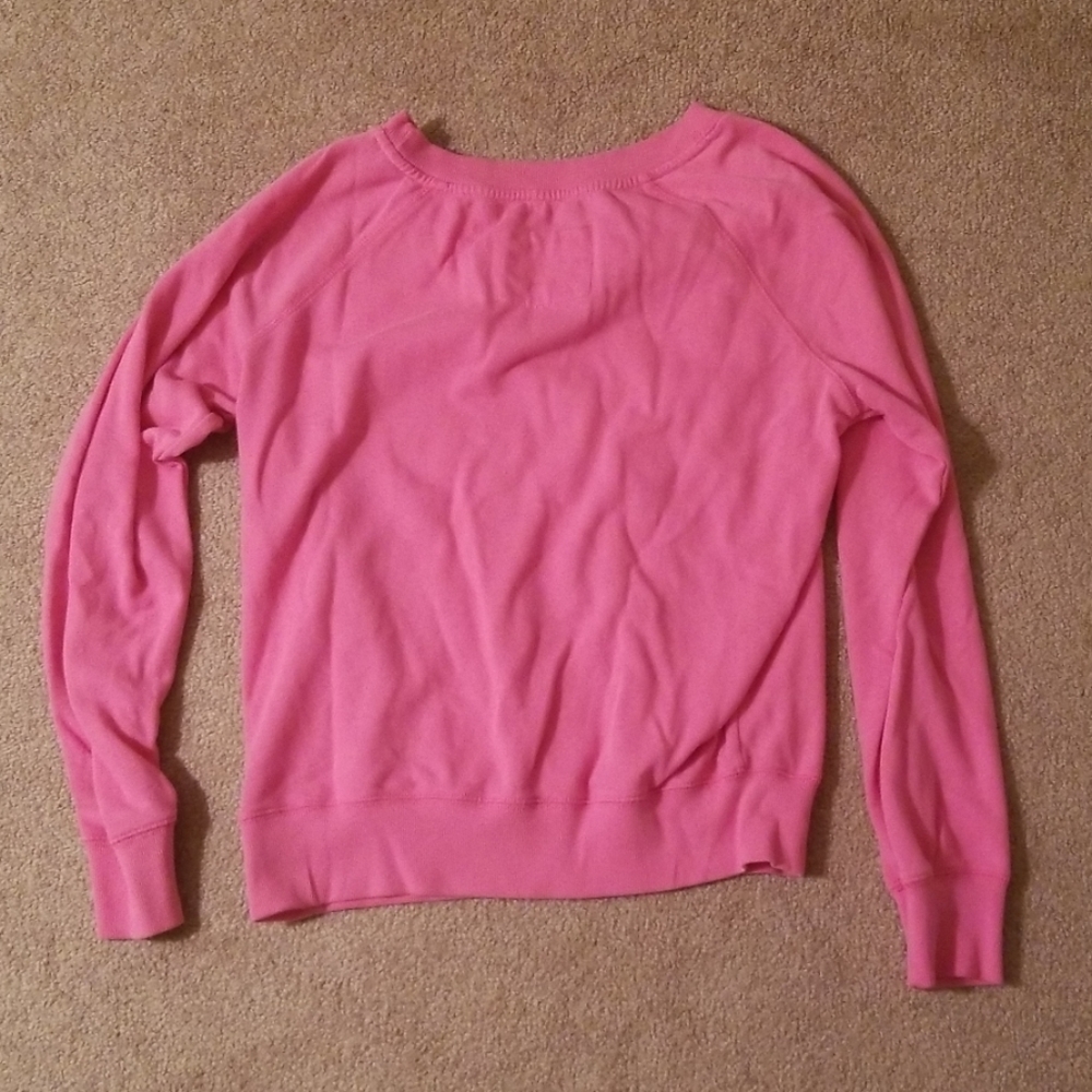 Comfy pink sweater with bold print - Picture 2 of 2